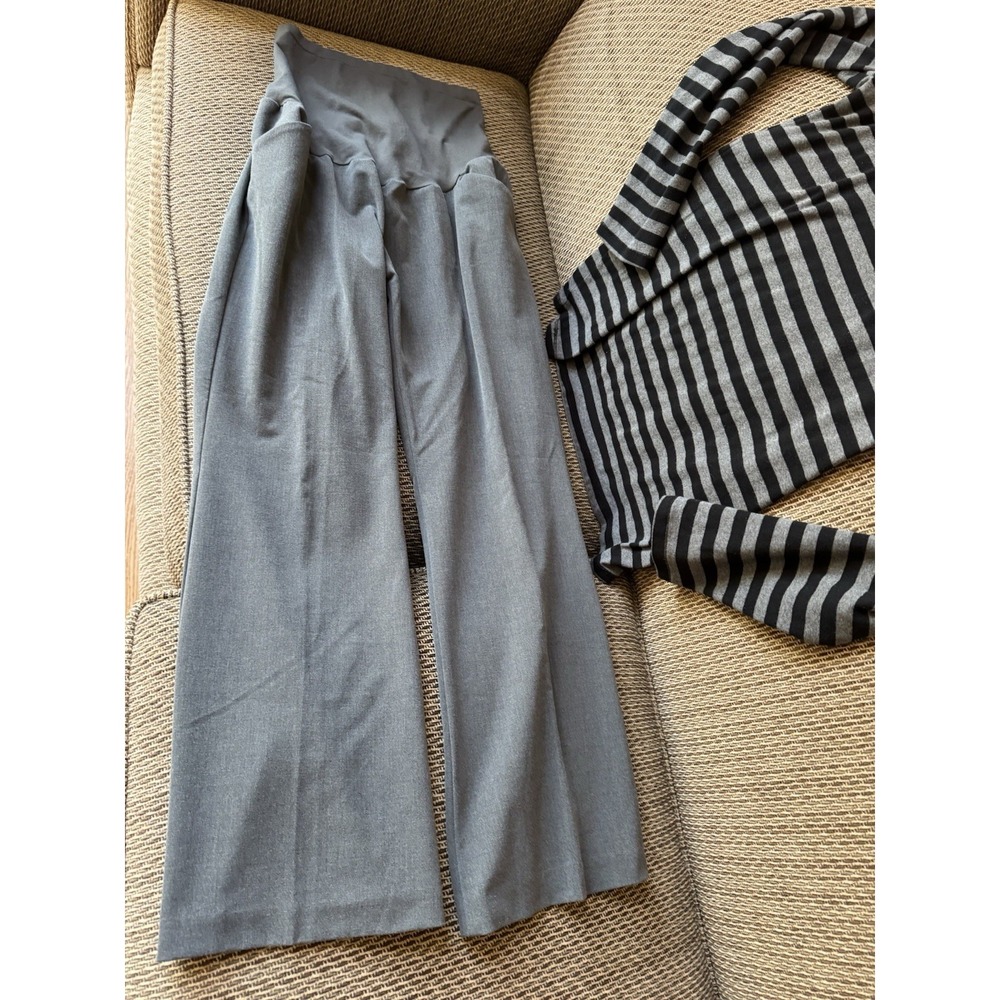 Motherhood Maternity Shirt & Pants Set Women's Size‎ Large Gray/Black Stripes
